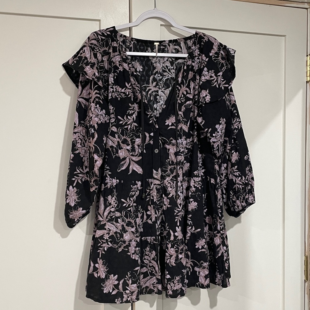 FREE PEOPLE BOHO MINI DRESS 
Size S
Charcoal Grey & Lavendar